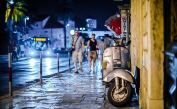 Jaki kask na skuter 400?