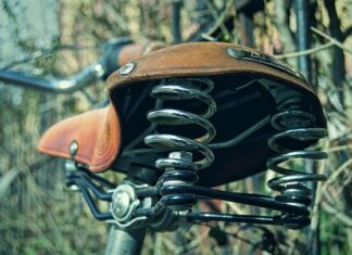 Jak siedzieć na siodełku rowerowym?