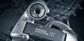 Co lepsze Altus czy Deore?