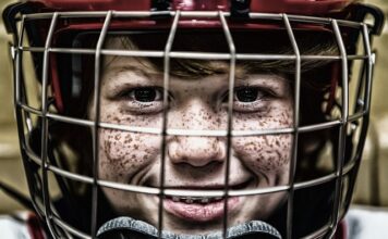 Z czego składa się strój hokeisty?