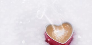 Jaki kubek do mleka zamiast butelki?