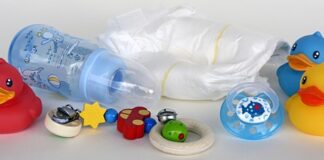 Czy warto podawać dziecku smoczek?