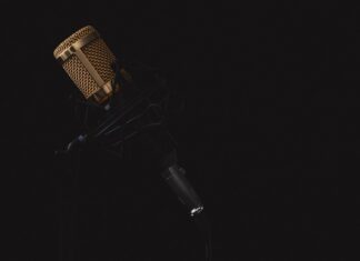 Jak się niesie glos w bloku?