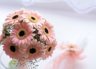 Co kupić na chrzciny dla dziewczynki od chrzestnego?