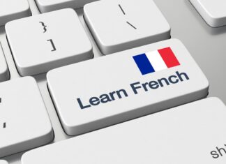 Czy warto uczyć się francuskiego przez Internet